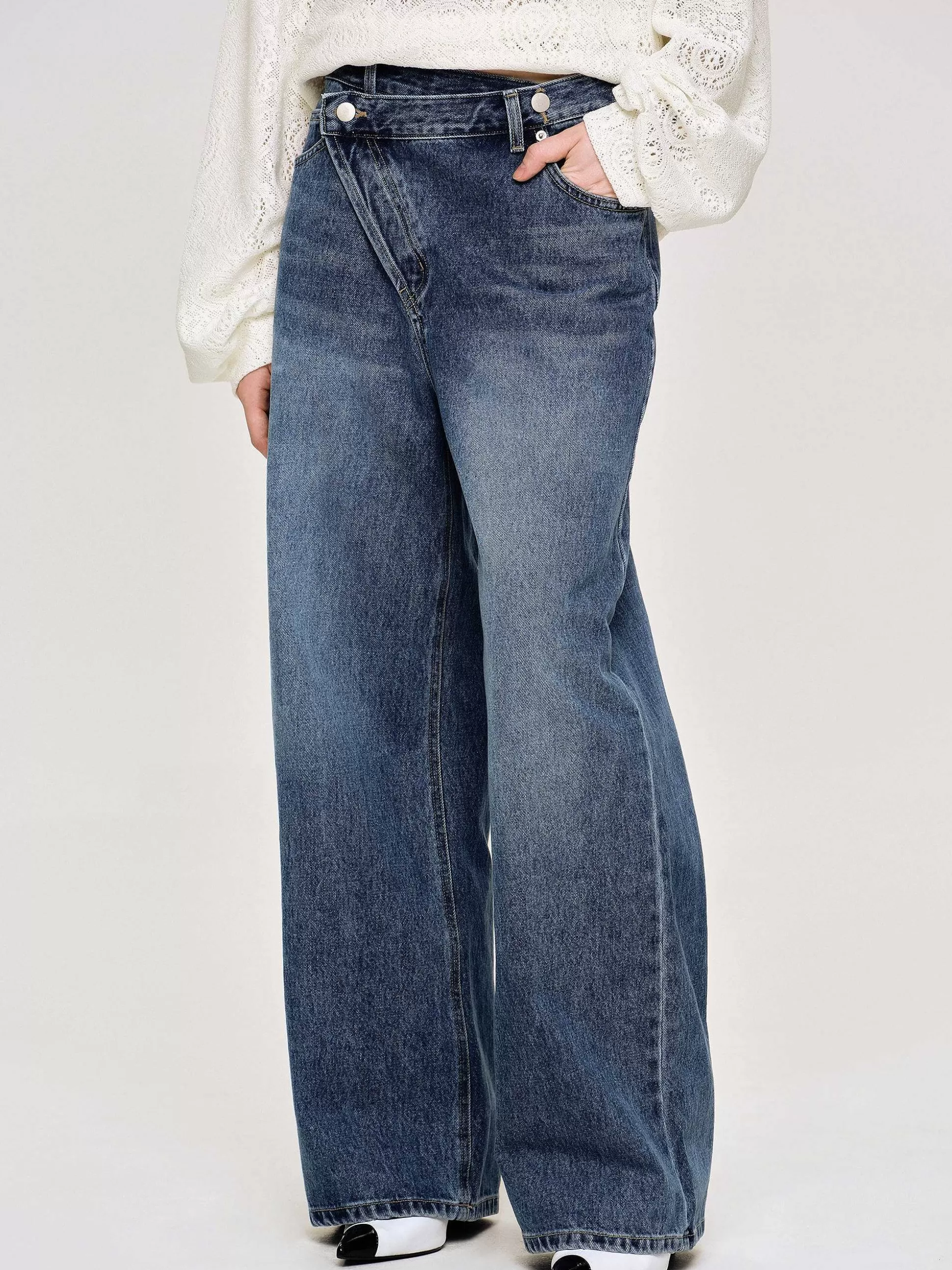 Women Source Unknown Denim-Crossover Jeans, Dark Stone Wash