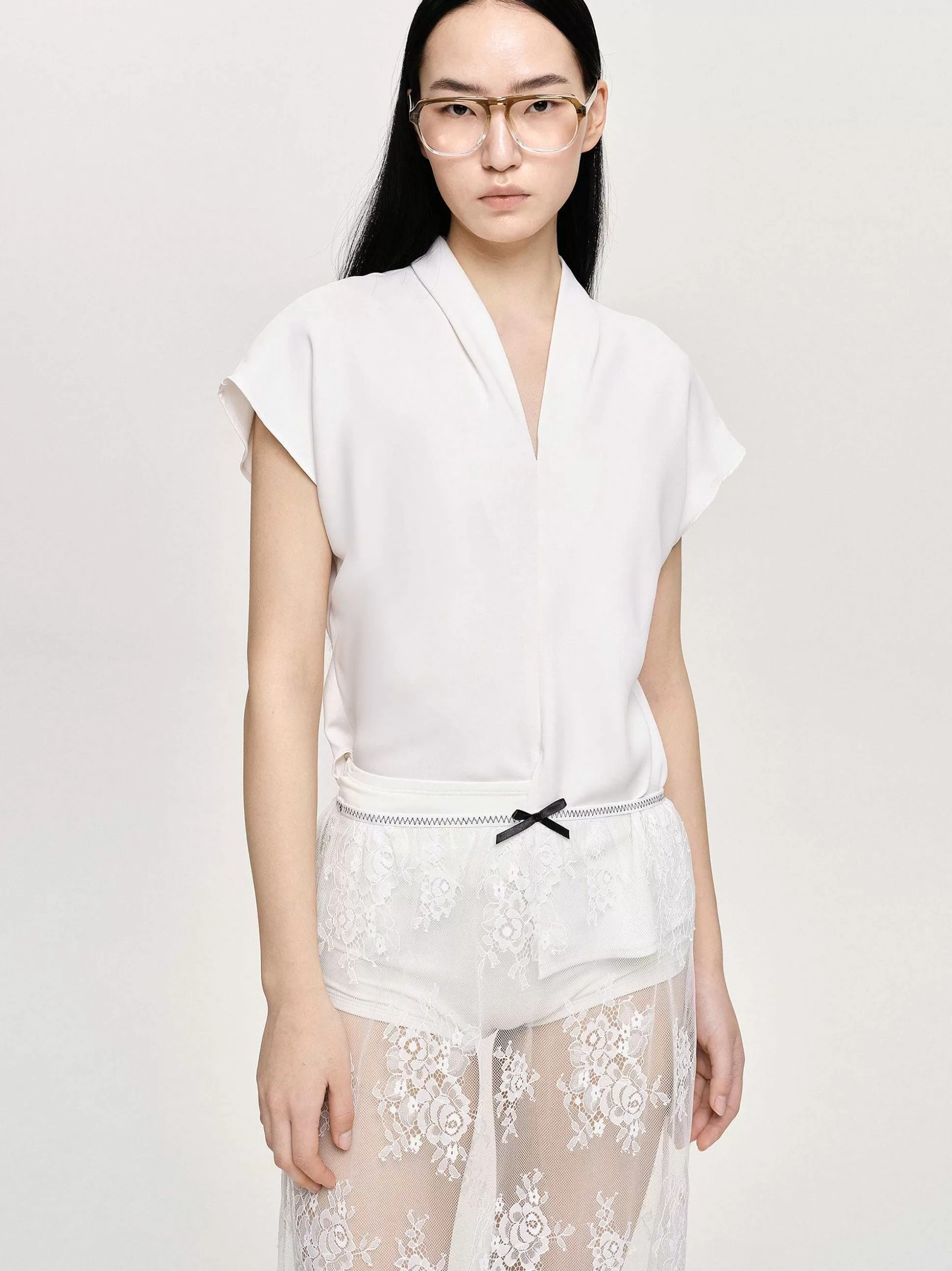 Women Source Unknown Clothing-V-Neck Crepe Blouse, White